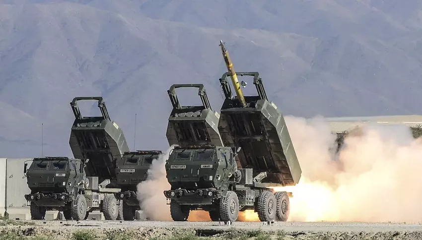 Dron EOS C VTOL pomógł systemowi rakietowemu M142 HIMARS zniszczyć rosyjski system rakiet ziemia-powietrze Buk.