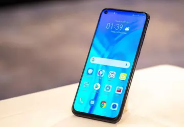 Insider: Honor V30 5G otrzyma „nieszczelny” ...