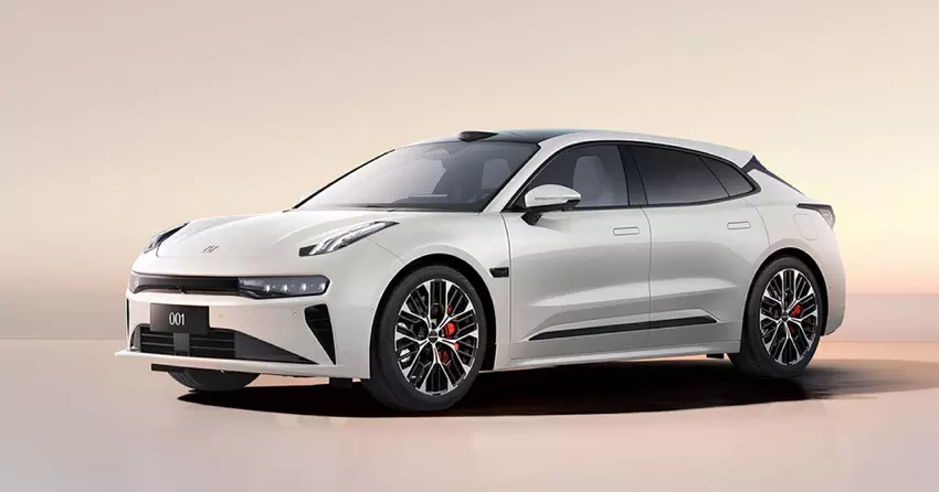 Zaktualizowany Zeekr 001 o mocy 912 KM jest otwarty do przedsprzedaży w Chinach