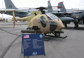 Boeing zawiesza produkcję śmigłowców AH-6 Little ...