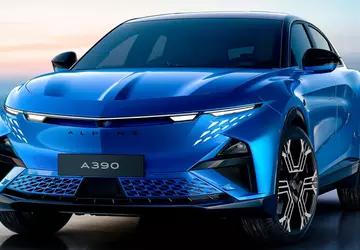 Alpine A390 zadebiutował z 469-konnym, trójnapędowym ...