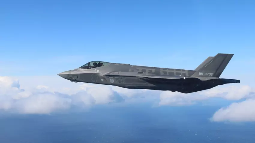 Japońskie myśliwce piątej generacji F-35 Lightning II zakończyły lot na dystansie 6 400 km i po raz pierwszy w historii dotarły do Australii.