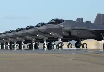Mniej niż 30 proc. amerykańskich myśliwców ...