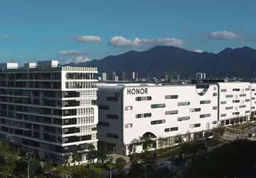 Honor otwiera pierwszą fabrykę po "rozwodzie" ...