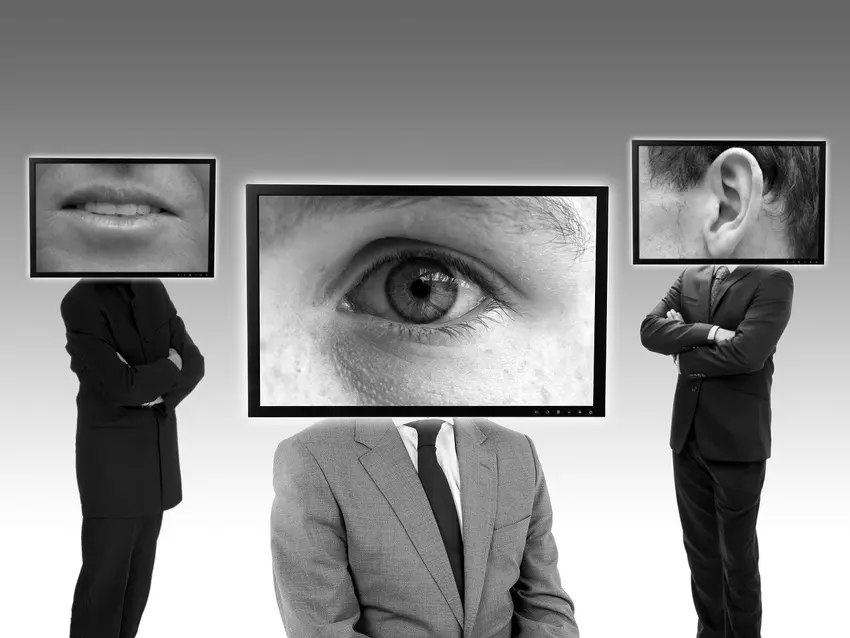 Facebook chce analizować zaszyfrowane wiadomości WhatsApp, aby wyświetlać reklamy