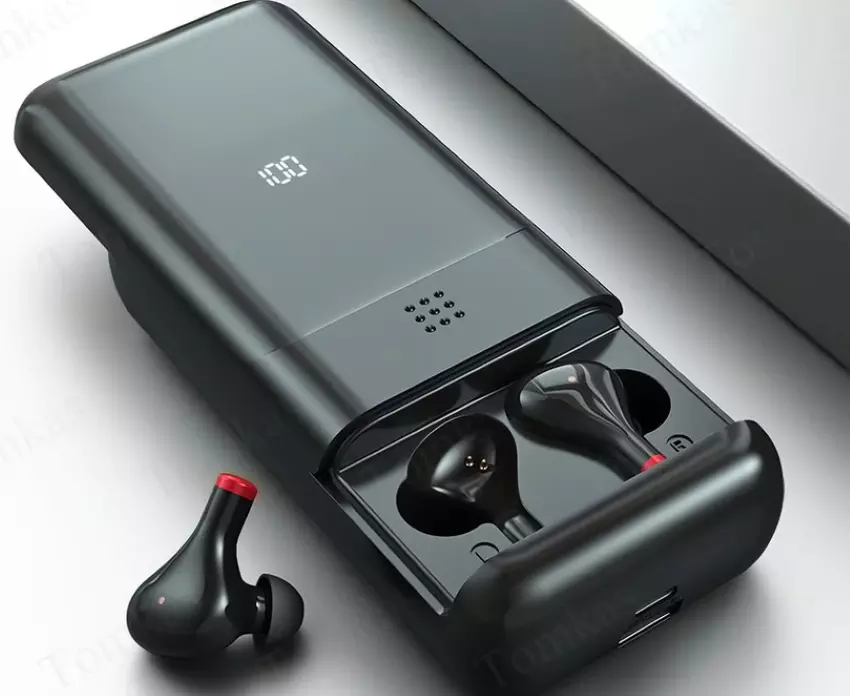 Tomkas T800: wodoodporne słuchawki TWS-C z ładowaniem od pokrywy-pauerbanku na 10 000 mAh