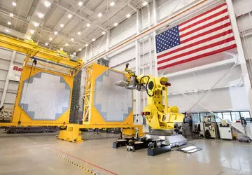 Raytheon otrzymuje 619 mln USD na ...