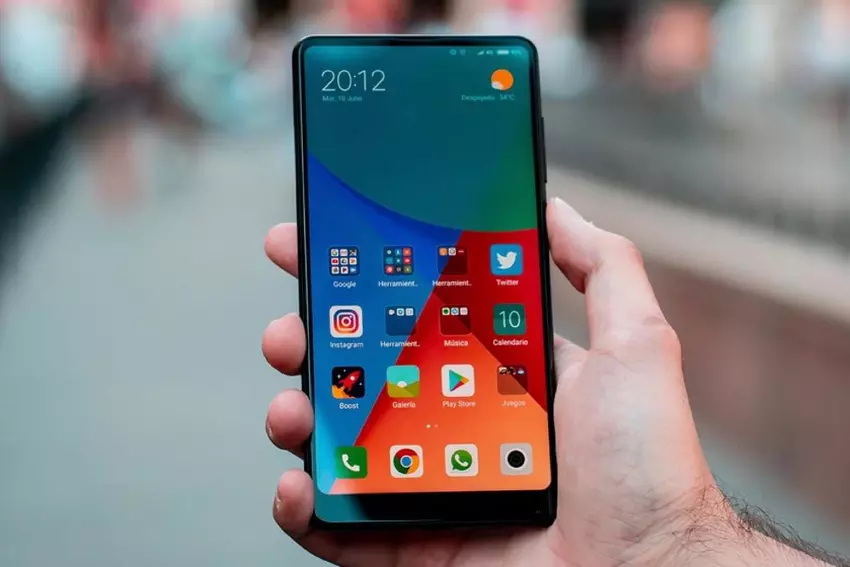Do sieci wpłyneły obrazy powłoki MIUI 11 
