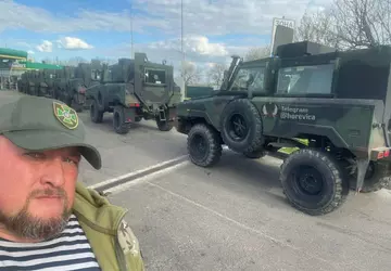 Brytyjskie pojazdy pancerne Alvis 4 z ...