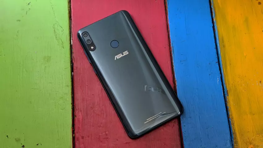 Asus ZenFone Max Pro M2 jest aktualizowany do Androida Pie