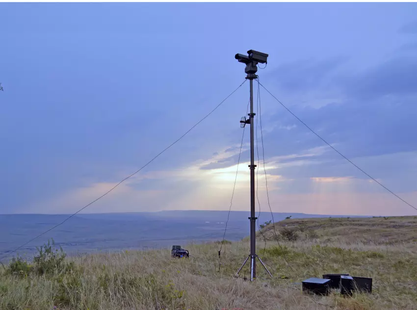 Ukraiński dron FPV Phoenix 03 Heavy niszczy rosyjską stację obserwacyjną Murom-P