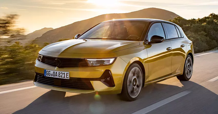 Więcej mocy i zasięgu przy tej samej cenie: Opel przedstawił zaktualizowane modele Astra i Astra Sports Tourer PHEV