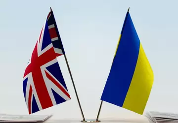 Rosyjskie pieniądze posłużą Ukrainie: Wielka Brytania ...