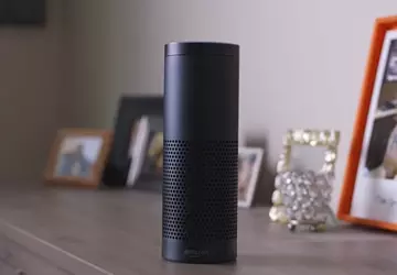 Amazon Alexa uczy się reagować w ...
