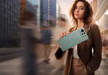 Asus nie będzie sprzedawał Zenfone 12 ...