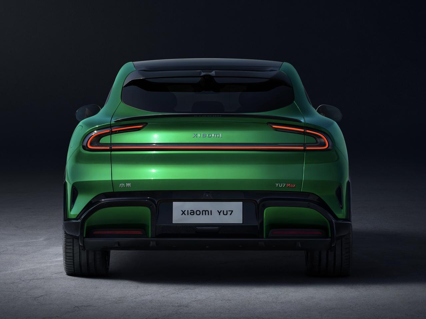 Crossover Xiaomi YU7