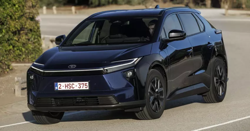Zwiększony zasięg i szybsze ładowanie: Toyota zaprezentowała zaktualizowany model bZ4X dla Europy