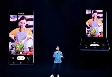 Źródło: „klapka» Samsung Galaxy Fold 2 ...