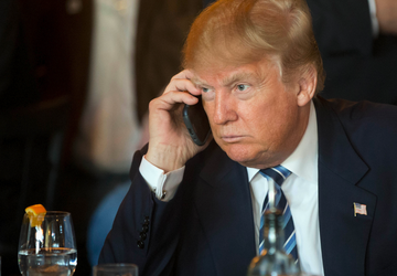 Donald Trump skrytykował projekt nowego iPhone'a ...