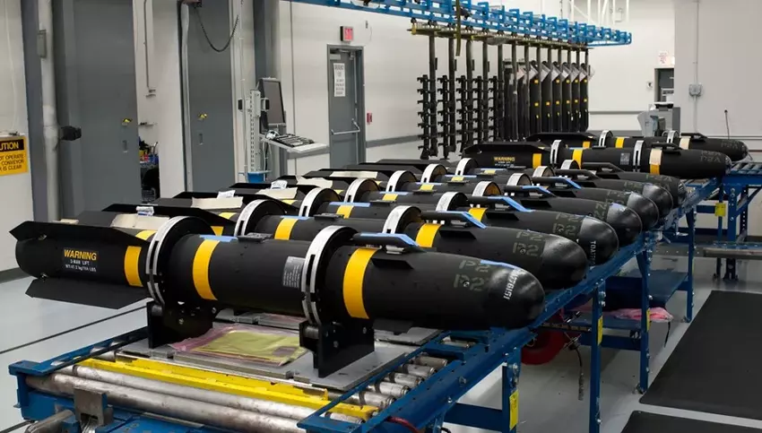 Departament Stanu USA zatwierdził sprzedaż 1515 pocisków przeciwpancernych AGM-114R2 Hellfire do Francji o wartości 203 mln USD