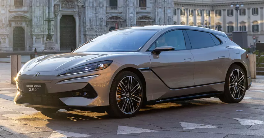 BYD przedstawiła w Europie luksusową markę Denza i model Z9GT, który obraca się w miejscu