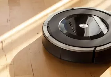 Robot odkurzający uciekł z hotelu w ...