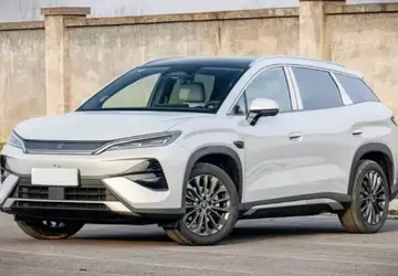 BYD Song Ultra EV z unikalnym ...