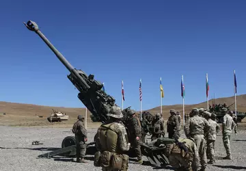 USA wysyłają 90 haubic M177 na ...