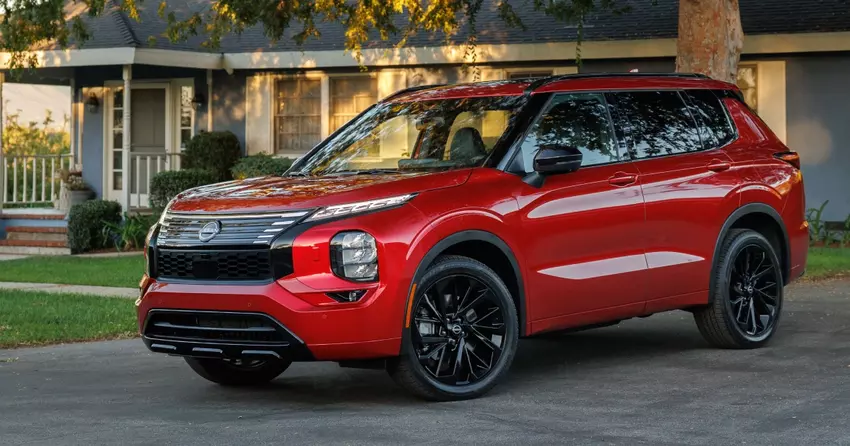 Nowy Nissan Rogue PHEV okazał się „przebranym” Mitsubishi Outlander