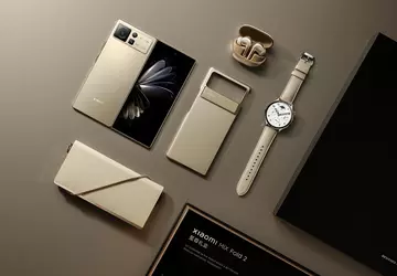 Xiaomi Mix Fold 3 z dwoma ...