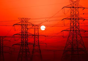 Niektórzy dostawcy Apple wstrzymali działalność w ...