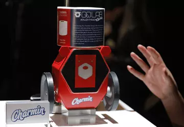 Robot dla papieru toaletowego i „inteligentne” ...