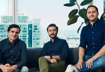 Platforma finansowa AI dla freelancerów Collective ...