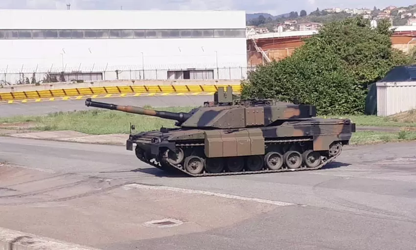 Ulepszony włoski czołg C1 Ariete ze wzmocnionym pancerzem i ulepszonym silnikiem został odsłonięty