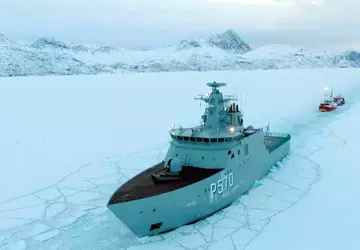 Ambicje na Arktyce i rosyjskie zagrożenie: ...