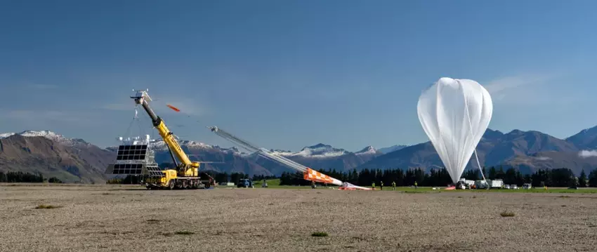 NASA zalewa balon stratosferyczny z teleskopem na Oceanie Spokojnym półtora dnia po starcie z powodu wycieku gazu
