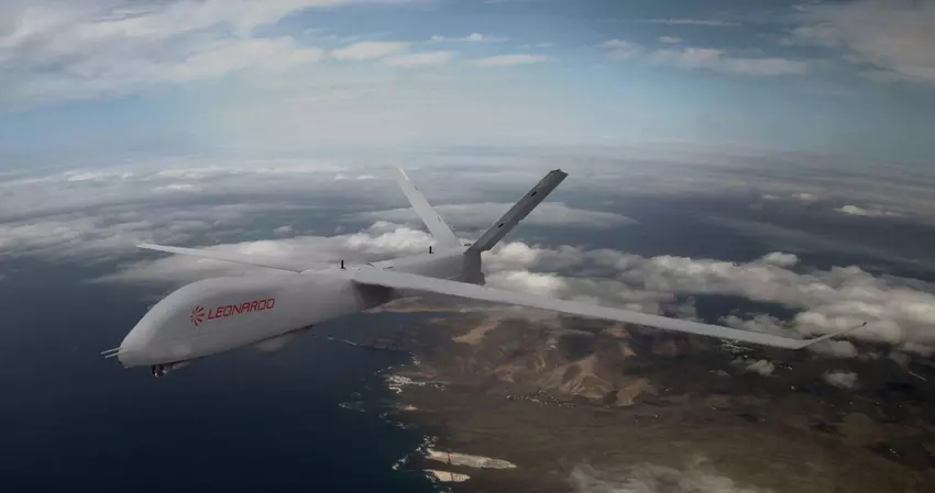 Leonardo po raz pierwszy zabiera w powietrze Falco Explorer, w pełni europejskiego drona zwiadowczego