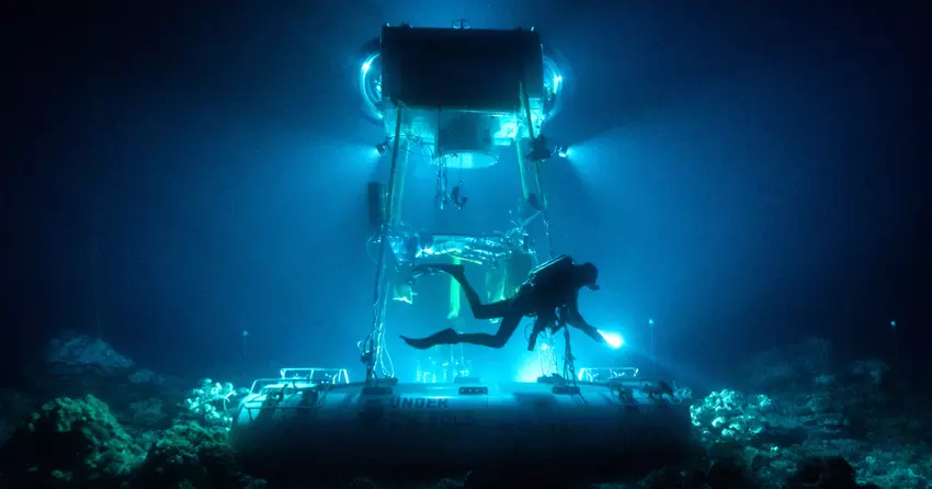 Peugeot zanurza się w wodę