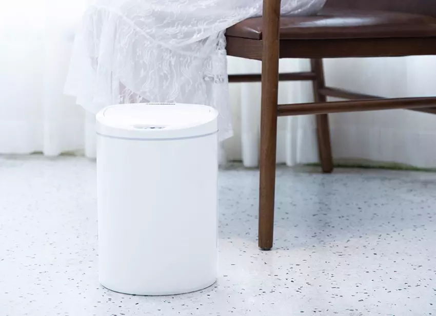 Inteligentny kosz na śmieci Xiaomi Ninestars: „Inteligentna” urna z zamkniętą konstrukcją za 19 USD