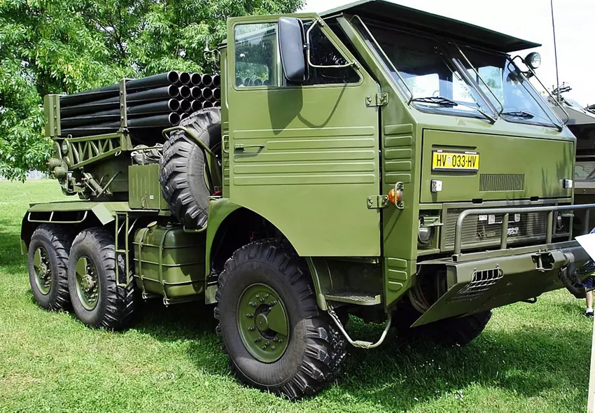 Siły zbrojne Ukrainy zaczynają używać rumuńskich wielokrotnych wyrzutni rakietowych APR-40