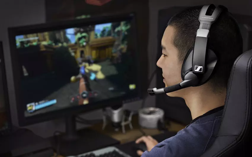 Zestaw słuchawkowy do gier Sennheiser GSP 370: 100 godzin pracy na baterii za 200 USD