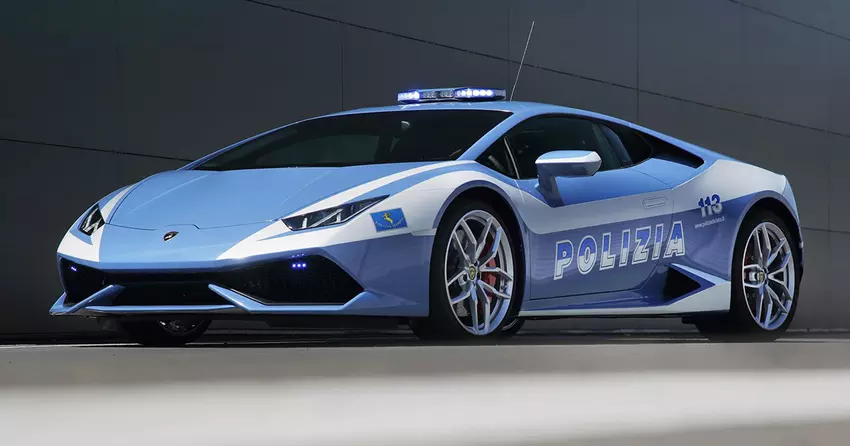 Sześć specjalnych supersamochodów: Lamborghini świętuje 20 lat współpracy z włoską policją