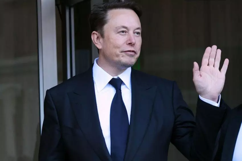 Elon Musk założył X.AI, by rozwijać AI. A ostatnio sprzeciwił się OpenAI i eksperymentowaniu z AI