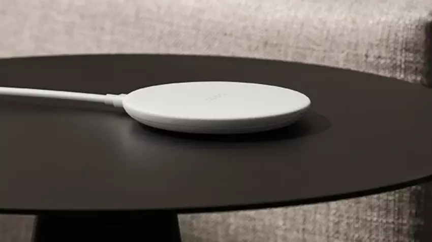 OPPO Wireless Charger 15W: 15W bezprzewodowa ładowarka za jedyne $15