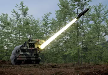 Wieloprowadnicowe systemy rakietowe MARS II będą ...