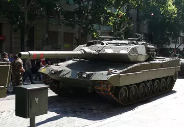 Hiszpania zapewni Ukrainie pomoc wojskową w ...