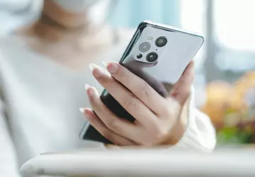 Snapdragon 898, ekran 120Hz i aparat ...