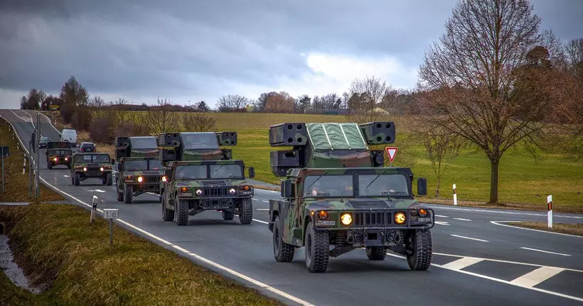 SAM-y Avenger, rakiety obrony powietrznej HAWK, rakiety HIMARS i amunicja artyleryjska 155 mm - USA zapowiadają nowy pakiet pomocy wojskowej dla Ukrainy o wartości 400 mln dolarów