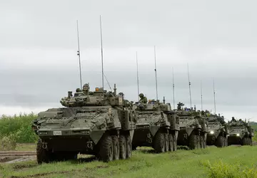 Kanadyjskie pojazdy opancerzone LAV II ACSV ...