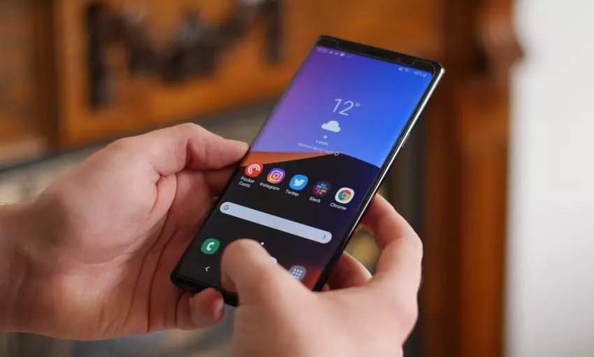 Galaxy Note 9 otrzymał nowy system aktualizacji: ulepszoną kamerę fotograficzną i tryb ciemny zgodnie z harmonogramem